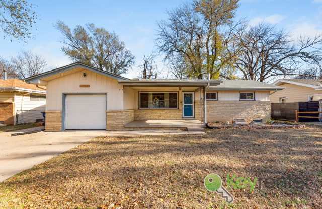 Inviting 3-Bedroom Home with Updated Kitchen  Fenced Backyard – Derby, KS photos photos
