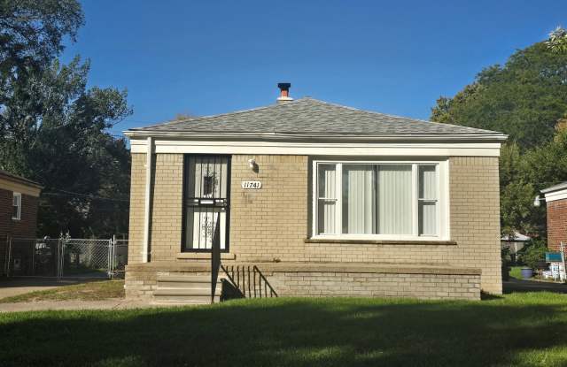 11741 West Parkway Street Gallery 1