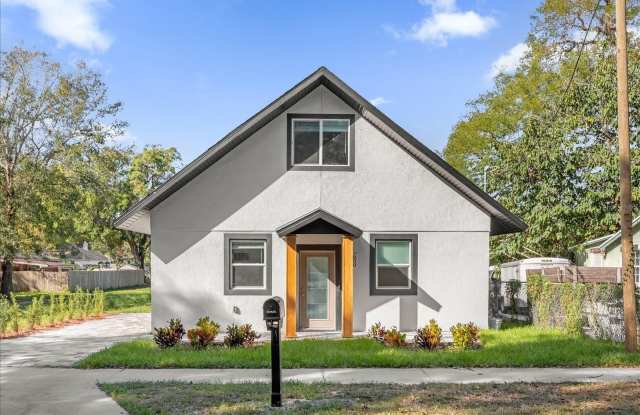 600 N LAKEWOOD AVENUE photos photos