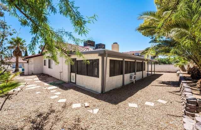 7439 Trudy Lane photos photos