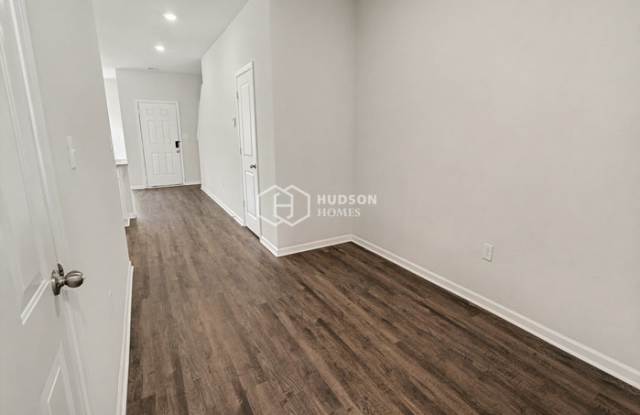 6221 Rainbow Row Gallery 3