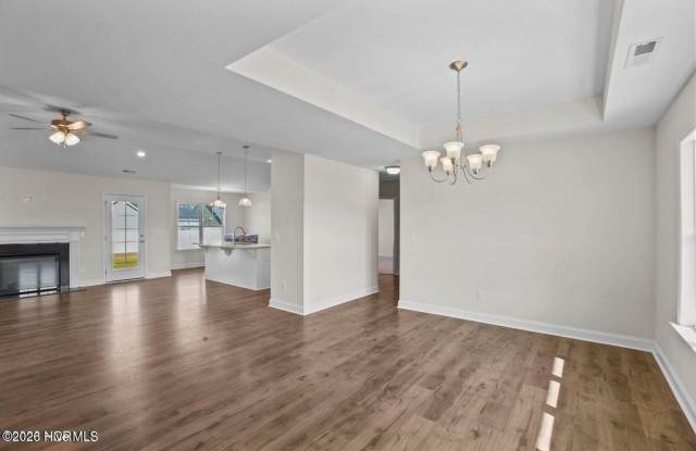 344 Oleander Drive Gallery 2