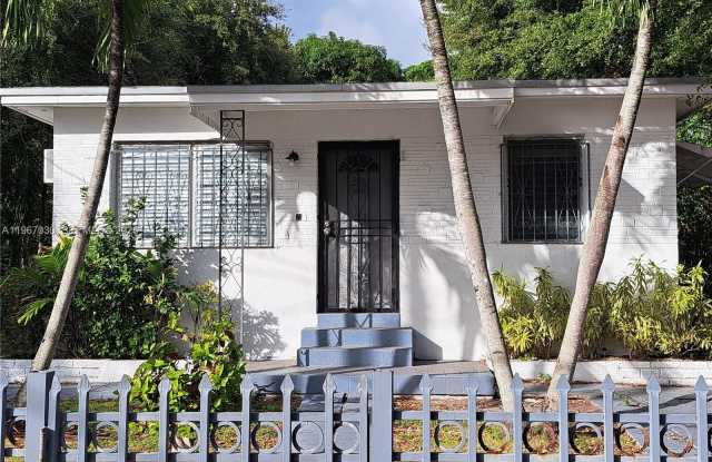 71 NE 67th St photos photos