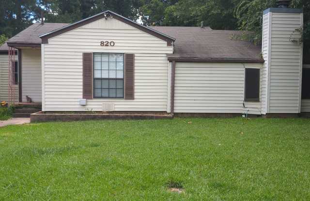 Coming Soon! 3 bedroom available now in Wake Village with Bonus Room - 820 Singapore Drive, Wake Village, TX 75501