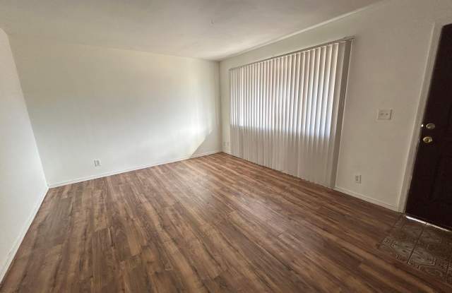 2446 E Blanche Drive photos photos