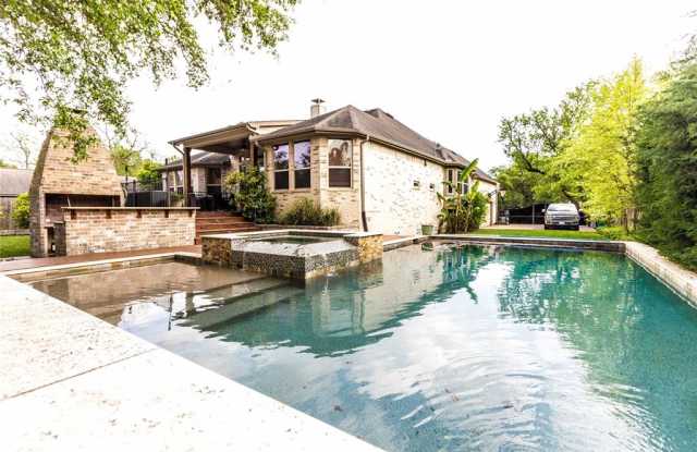 3706 N Braeswood Boulevard - 3706 North Braeswood Boulevard, Houston, TX 77025