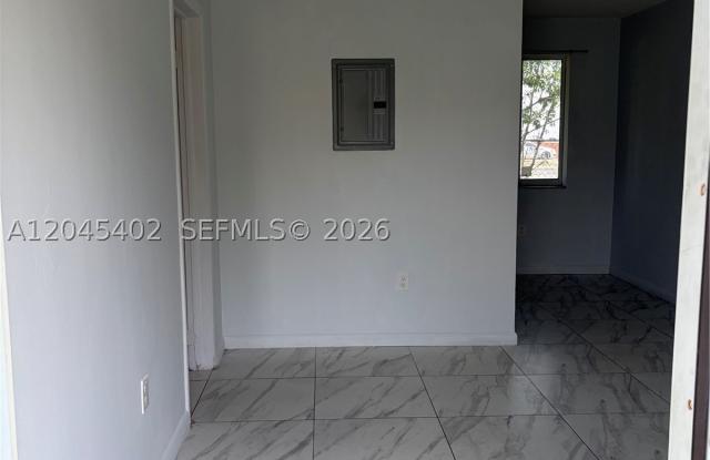 14399 NE 5th Pl photos photos