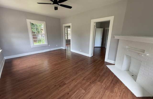 2206 AVENUE E photos photos