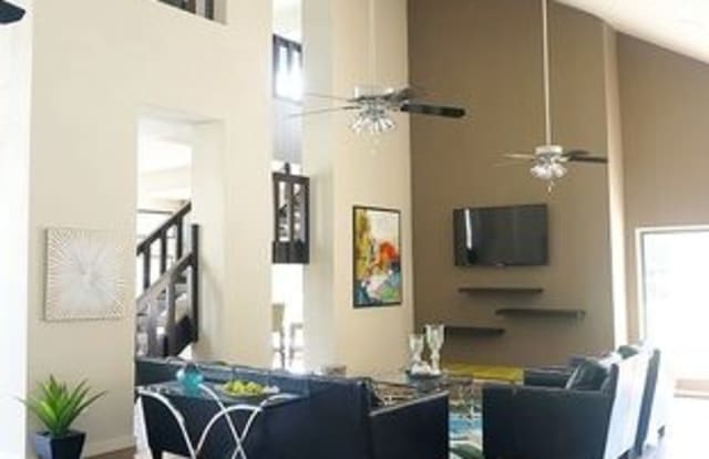 9600 Golf Lakes Trail Unit: B1 - 9600 Golf Lakes Trail, Dallas, TX 75231