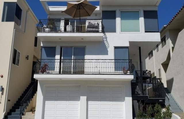 2512 Manhattan Avenue photos photos