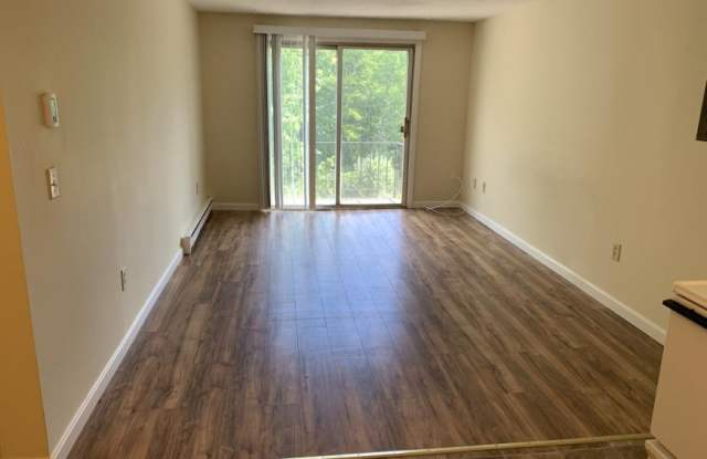 40 Dinan Dr. Gallery 1