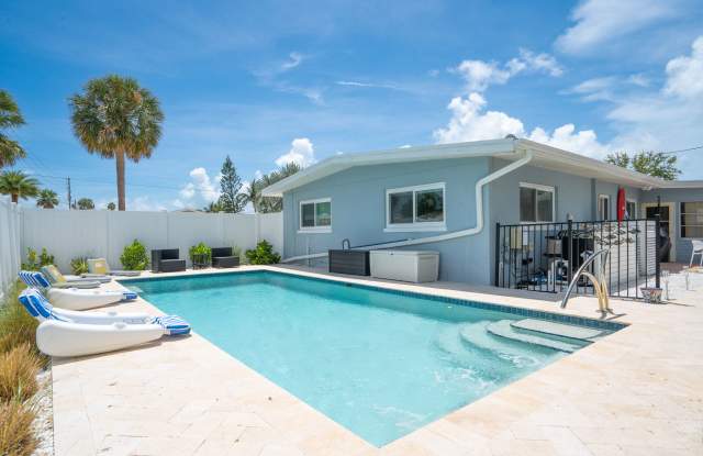 385 S Tessier Dr photos photos