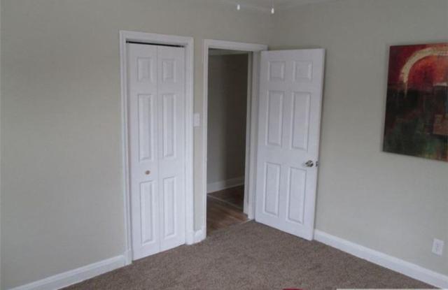 5412 Clifton Ave Gallery 4