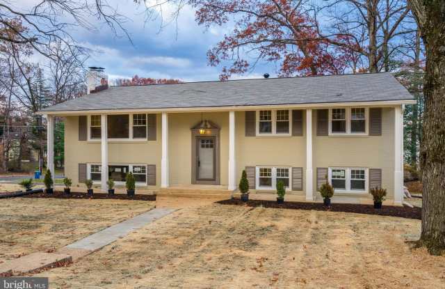 9117 ASHMEADE DRIVE Gallery 2