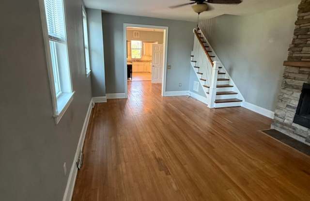 Available Now! Home for Rent in Suburban SD. Gallery 4