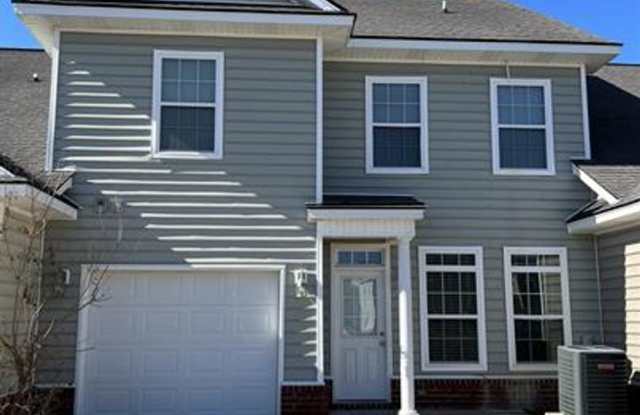 3 Bed/ 2.5 Bath Home very close to Fort Stewart gate seven!! photos photos