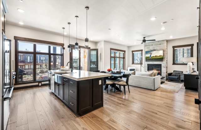3751 Blackstone DR photos photos