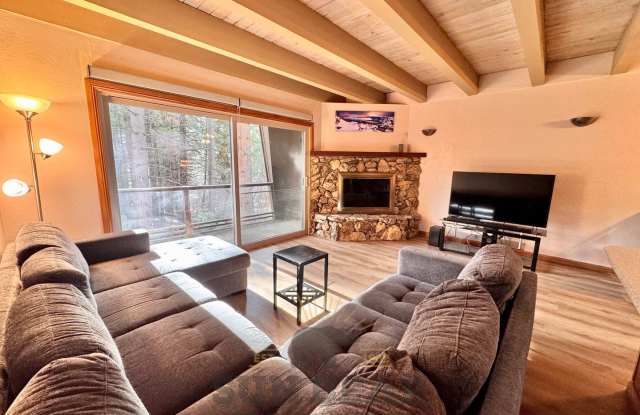 3 Bedroom in Central Location in Incline! photos photos