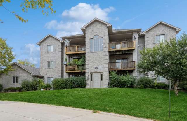 Updated 2 Bedroom with Garage and Off Street Parking Included! photos photos