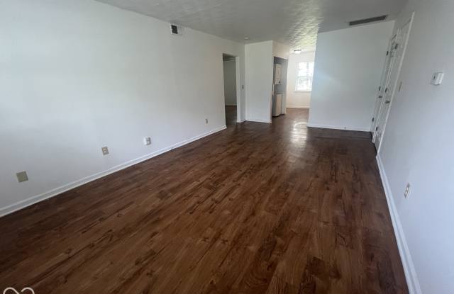 1316 Millerwood Court Gallery 3