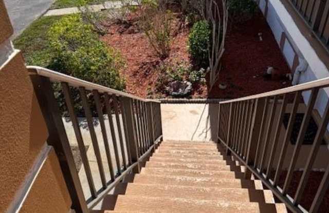 1219 S Lakes End Drive Gallery 3