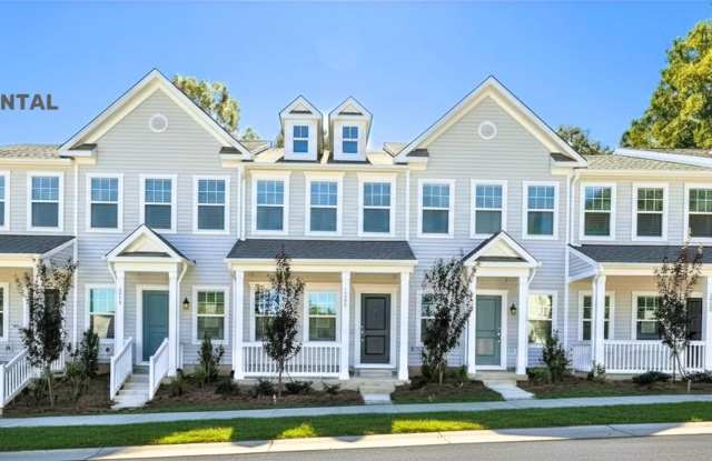 2 Bedroom, 2.5 Bath Townhome for Rent Near Downtown Mooresville photos photos