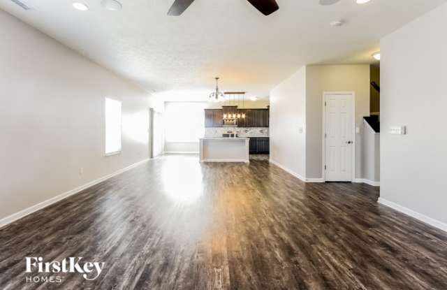1685 Woodside Circle Gallery 2