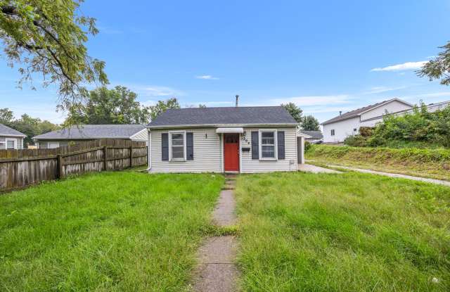 2 bedroom 1 bath home in Indianola Gallery 1