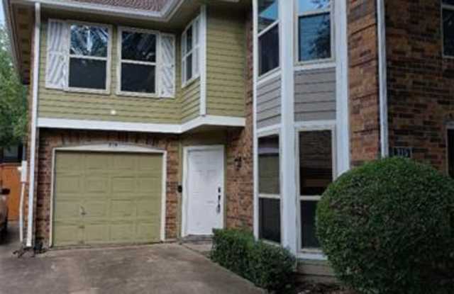 315 Stoneledge - 315 Stoneledge Drive, Irving, TX 75063