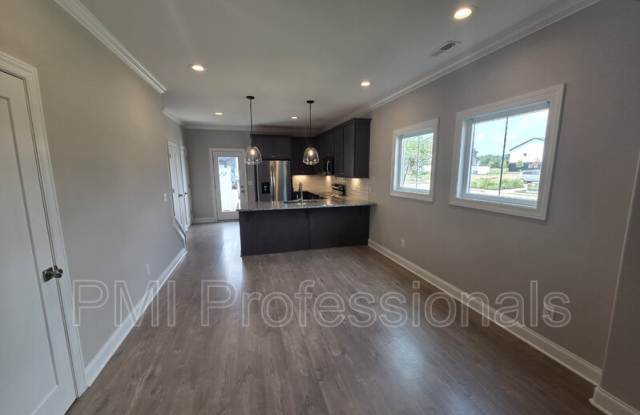 1403 Rebecca Johns Dr Gallery 3
