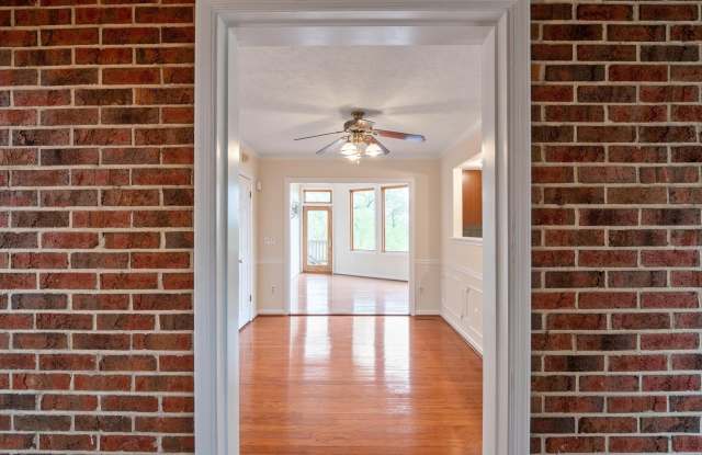 4907 37TH Place Gallery 3