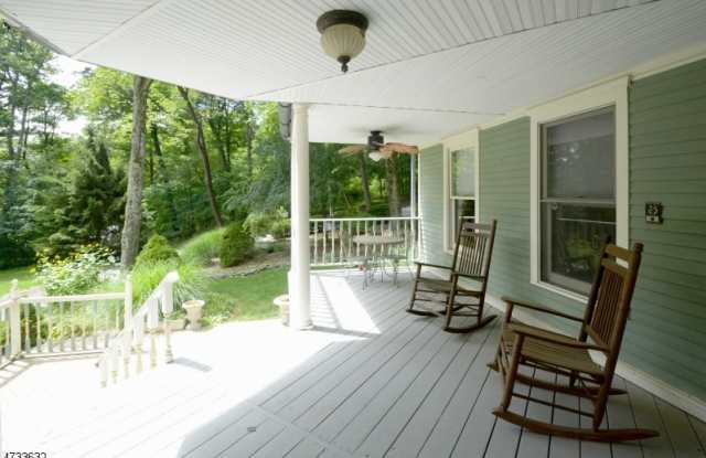541 TERRACE DR Gallery 3