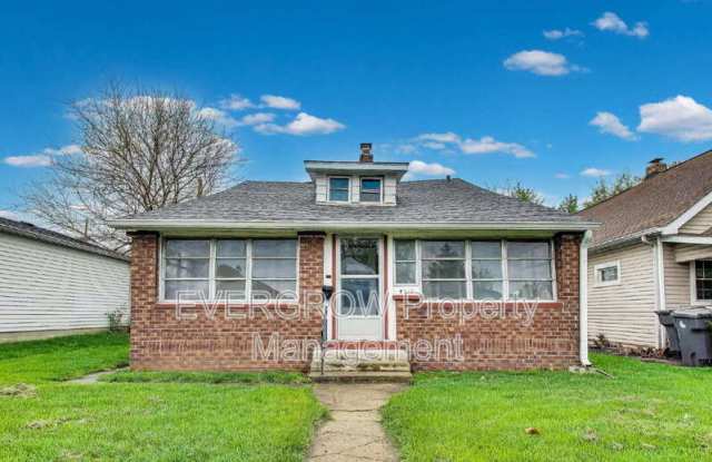 4217 East 11th Street photos photos