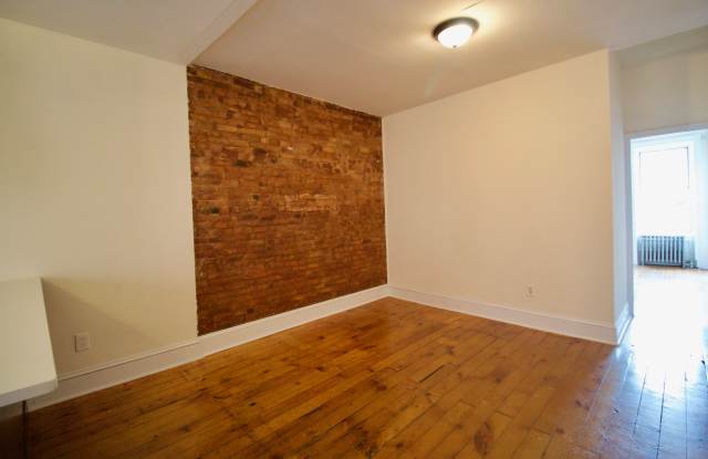 299 Smith Street Gallery 3