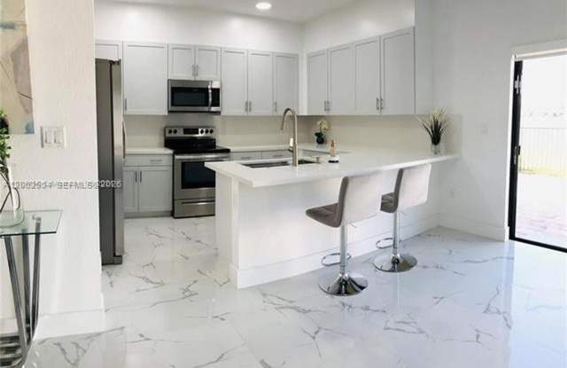 10162 SW 228th Ter th 10162, Miami, FL 33190 photos photos