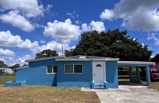 3 BEDROOM/DEN NEWLY RENOVATED HOME IN FORT PIERCE photos photos