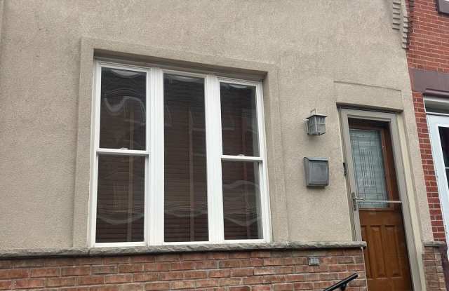 2417 S ROSEWOOD Street photos photos