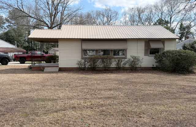3 Bedroom 1 Bathroom House in Laurinburg, NC photos photos