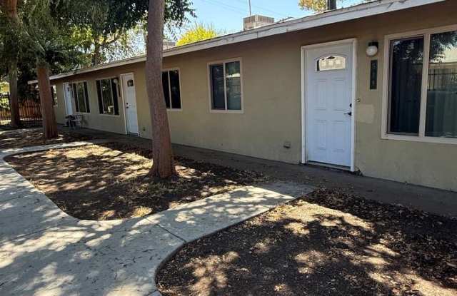 519 East Kaweah Avenue - 1 photos photos