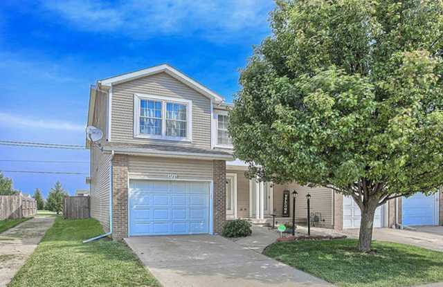 3 Bedroom 3.5 Bath Townhome - Available August photos photos