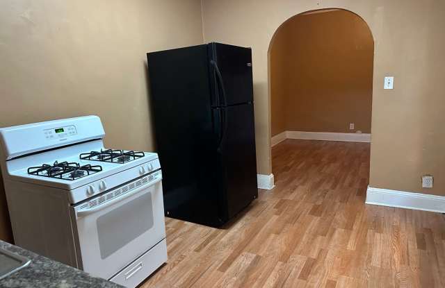 2141 Wilkens Avenue Gallery 4