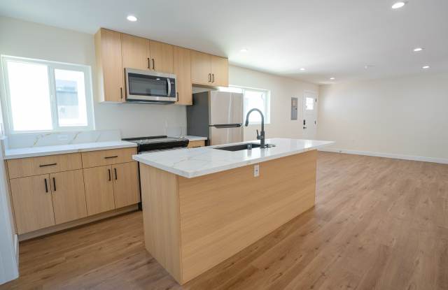 1034 Westmoreland Avenue photos photos