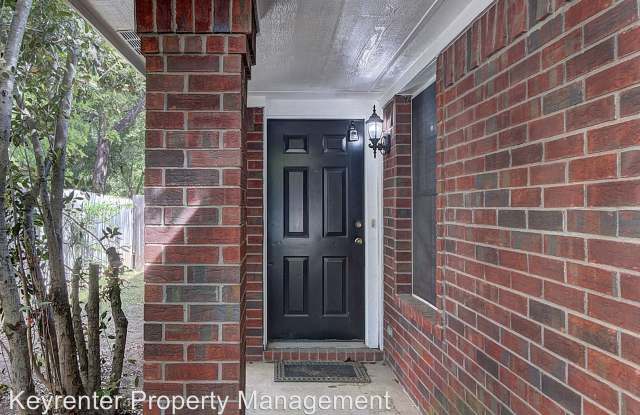 9305 Sanford Drive Gallery 2