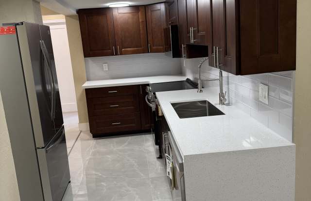 2336 Northwest 35th Street photos photos