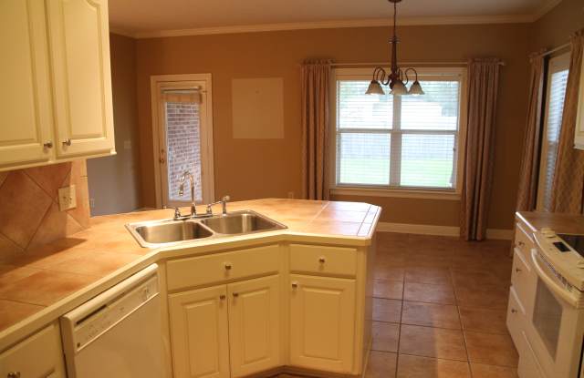 106 Prewitt Cir Gallery 3