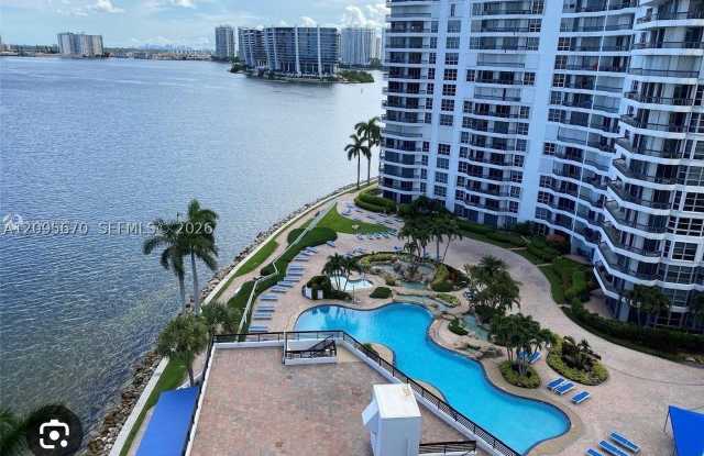19195 NE Mystic Pointe dr Gallery 2