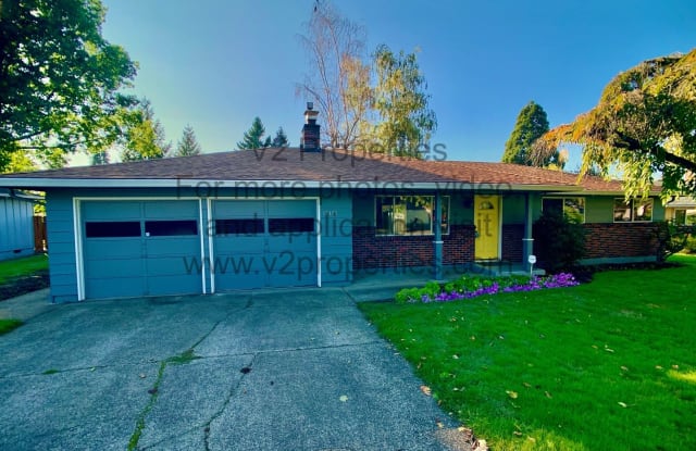 15433 SE Morning Glory Ct. - 15433 Southeast Morning Glory Court, Oatfield, OR 97267