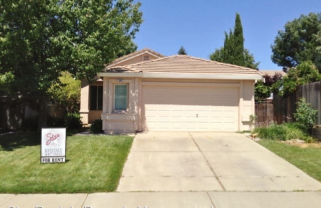 616 BLARNEY - 616 Blarney Circle, Vacaville, CA 95688
