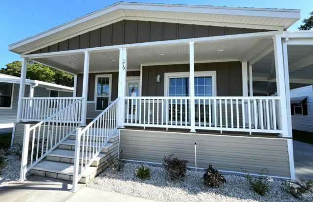 119 N Lake Drive Gallery 2