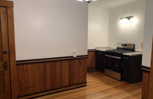 4 Douglas Avenue Gallery 3